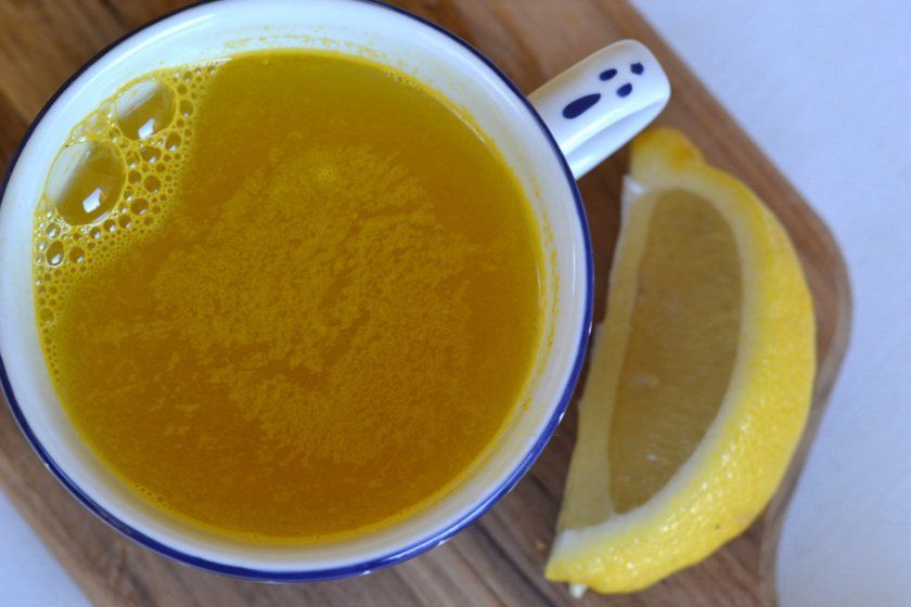 Імбирний чай з лимонним соком і чорним перцем