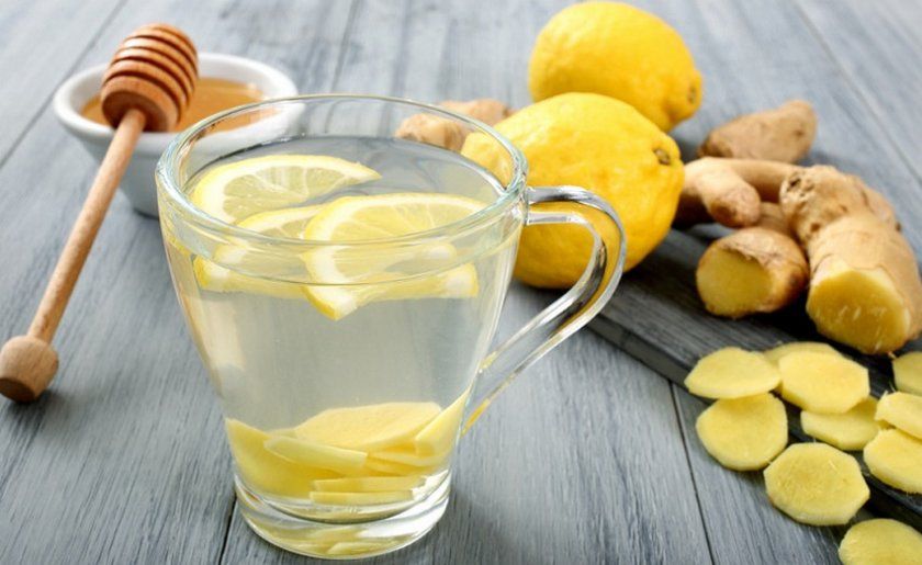Имбирная вода з медом і лимоном