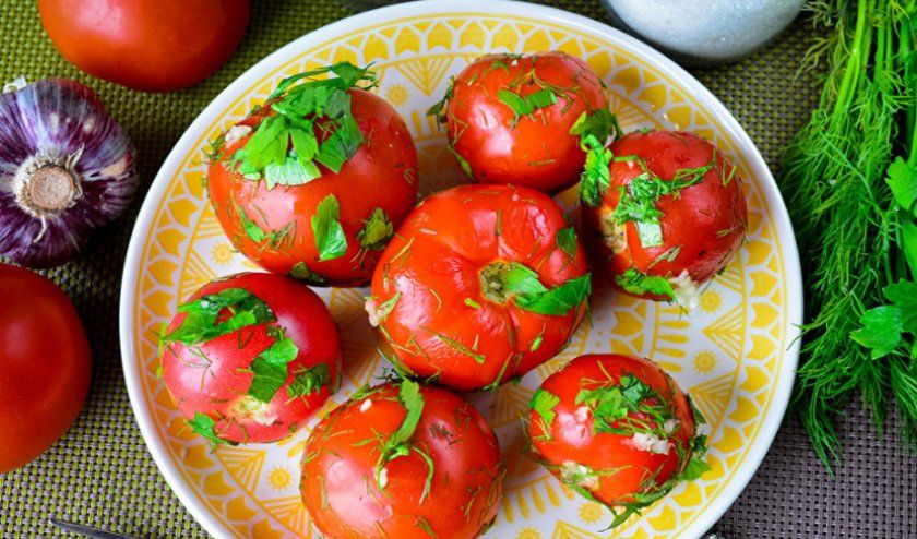 малосольні помідори