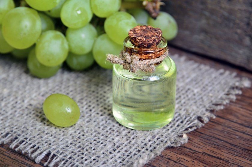 Як вибрати і зберігати виноградне масло