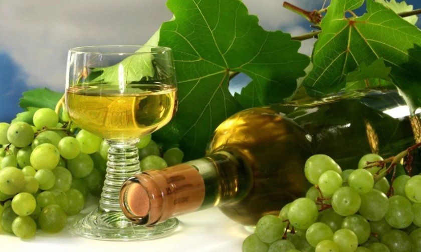 Вино з білого винограду