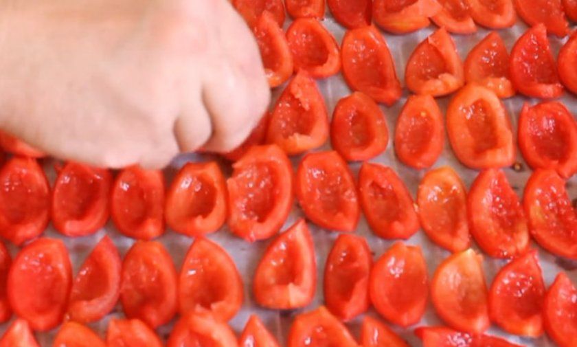 посолені томати